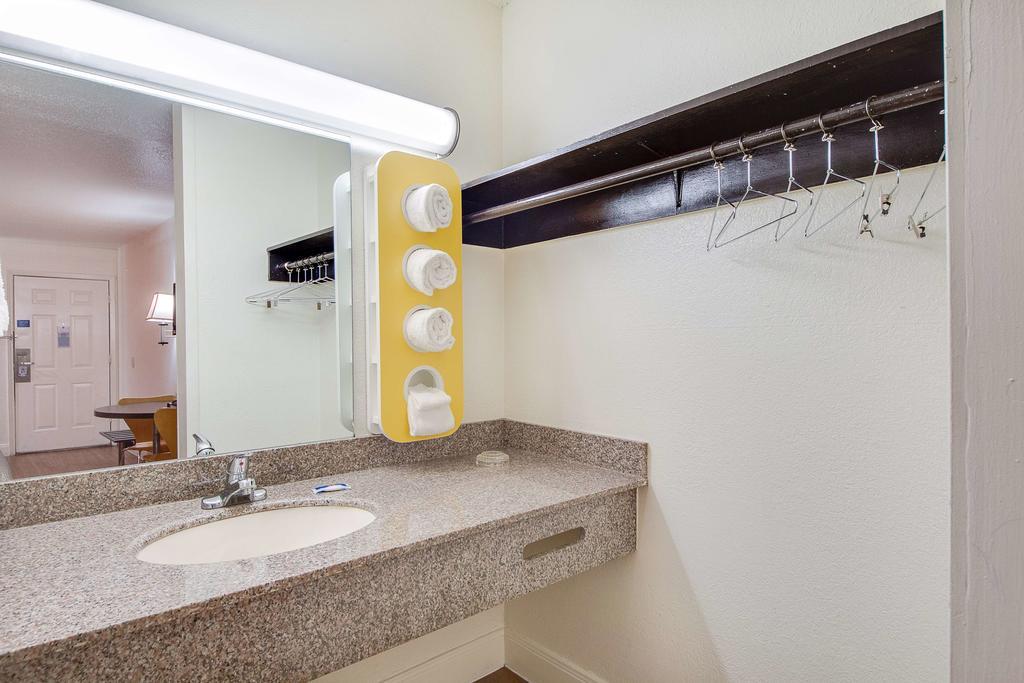 Americas Best Value Inn San Antonio Exteriér fotografie