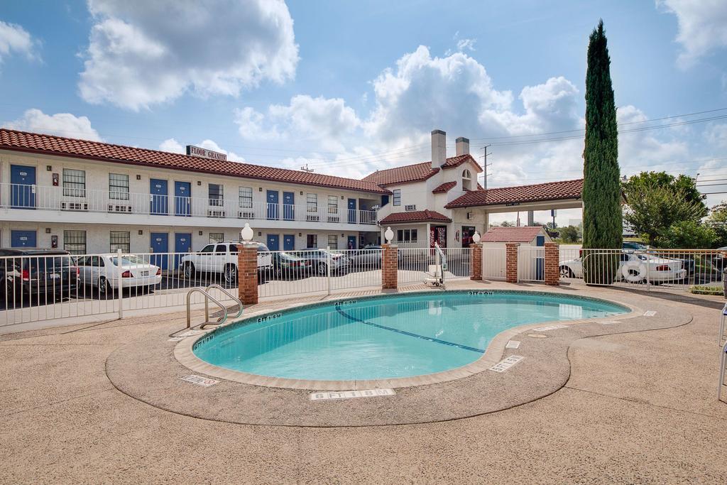 Americas Best Value Inn San Antonio Exteriér fotografie